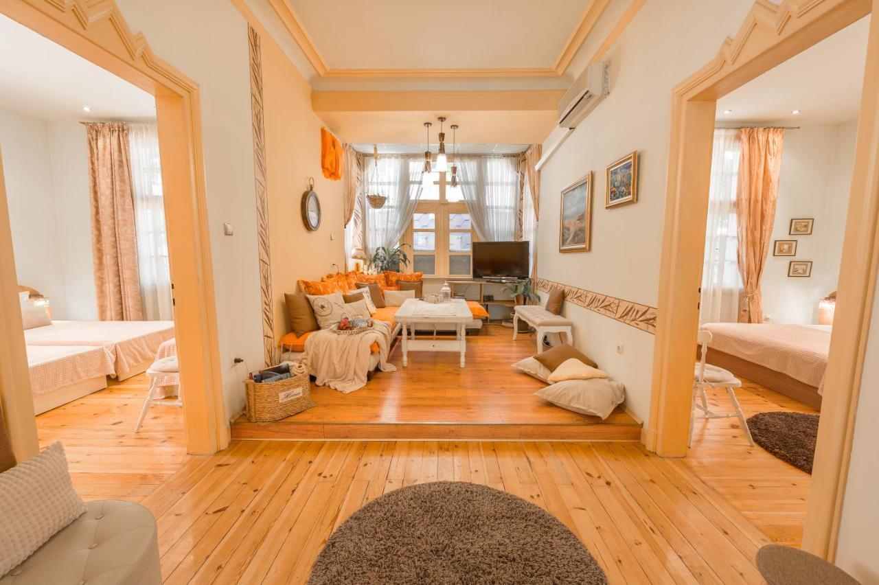Tomovi Home - Three Bedrooms City Center Plovdiv Eksteriør billede