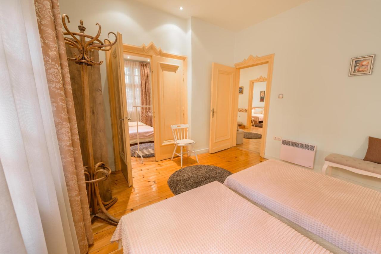 Tomovi Home - Three Bedrooms City Center Plovdiv Eksteriør billede