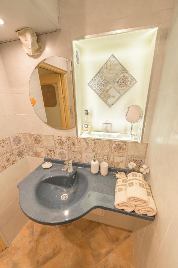 Tomovi Home - Three Bedrooms City Center Plovdiv Eksteriør billede